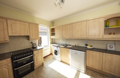 Crynant Casa | Croeso i Faircroft 5 star self-catering for 2 people with sea views in Rhossili.