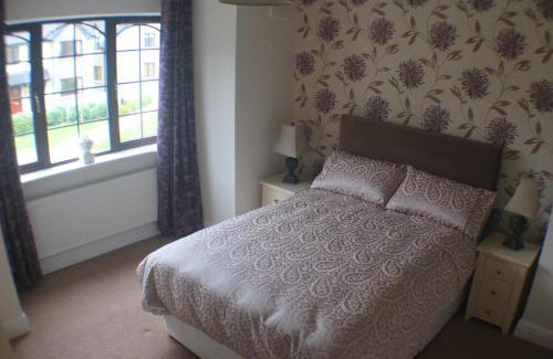 Mohill Casa | Crofton House Lough Rynn