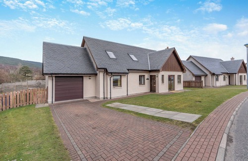 Coylumbridge Cabaña | Croftside House - S4401