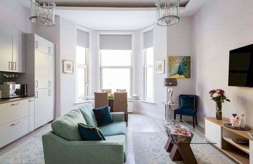 Kensington Apartamento | Cromwell Road 2-bed 2-bath apartment!