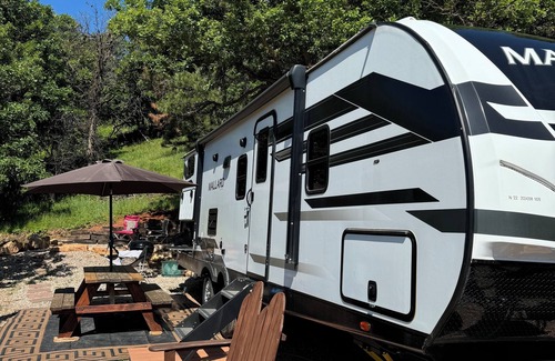 Deadwood Casa | Crook Mountain View rental