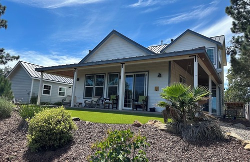 Julian Casa | Crooked Pine Farmhouse - incredible views and walk to downtown Historic District