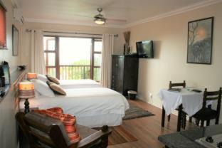 Umhlanga Cama Y Desayuno | Crooked Tree Cottage