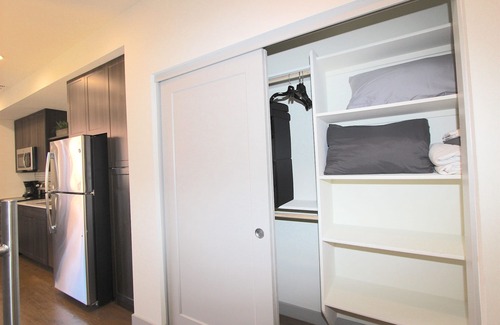 Encanto Apartamento | Cross St To St Joes--Minutes to Downtown