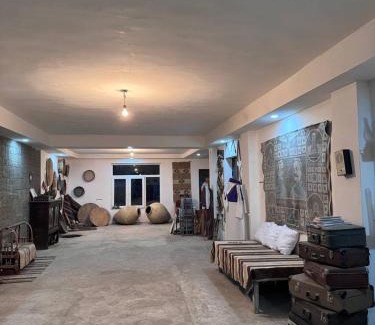 Oshakan Casa | crossroads guesthouse