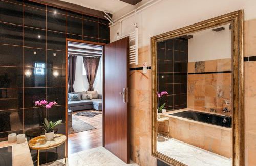 Burgwallen Nieuwe Zijde Casa | Crown Guesthouse Amsterdam