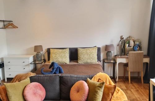 Burgwallen Nieuwe Zijde Casa | Crown Guesthouse Amsterdam