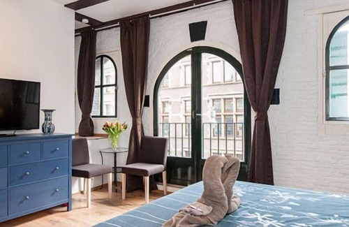 Burgwallen Nieuwe Zijde Casa | Crown Guesthouse Amsterdam