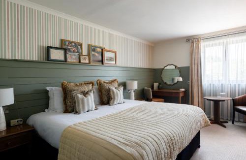 Runnymede Hotel | Crown Hotel