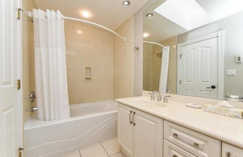 Courtenay Complejo | Crown Isle Resort & Golf Community