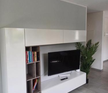 Altach Apartamento | CROWN LIVING Design Apartment - gratis Parkplatz - WLan - Küche - Self Check-in