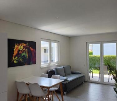 Altach Apartamento | CROWN LIVING Design Apartment - gratis Parkplatz - WLan - Küche - Self Check-in