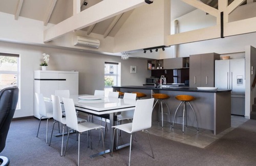 Dunedin City Centre Apartamento | Crown Mill Penthouse Apartment