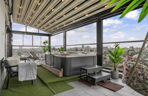 Bucharest City-Centre Apartamento | Crown Penthouse - Luxurious, Spa & Vista , by Uni88 ApartHotel