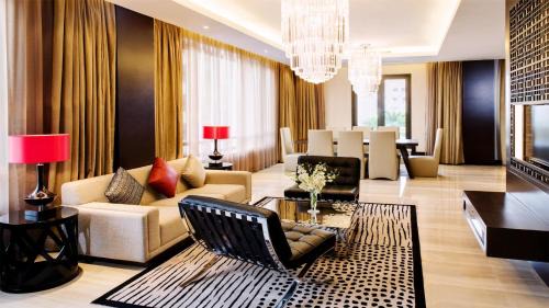 Xuhui Hotel | Crowne Plaza Shanghai by IHG