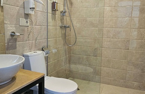 Tbilisi Hotel | Cruise Hotel