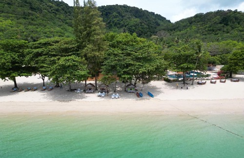 Koh Lon Complejo | Cruiser Island By Swiss-Belhotel