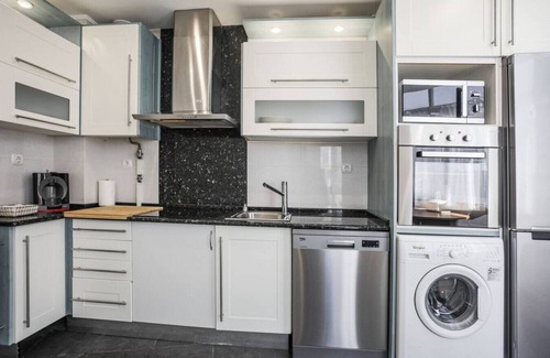 Linda-a-Velha Apartamento | Cruz Quebrada · Charming TM Flat by the River