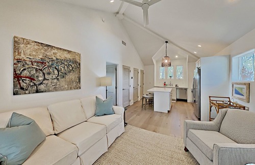Santa Rosa Beach Casa | Crystal Blue Persuasion - Sleeps 2 - 1 Block to the Beach!
