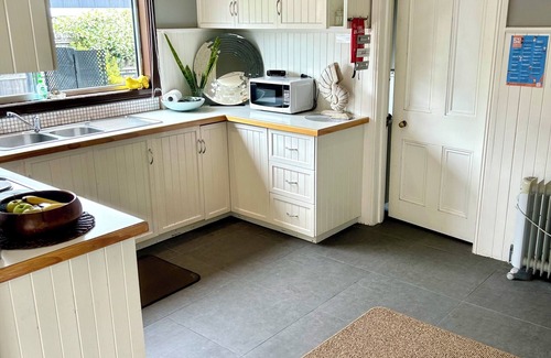Invermay Cabaña | Casa de cristal SLEEPs 9 + cuna. Launceston WI-FI.