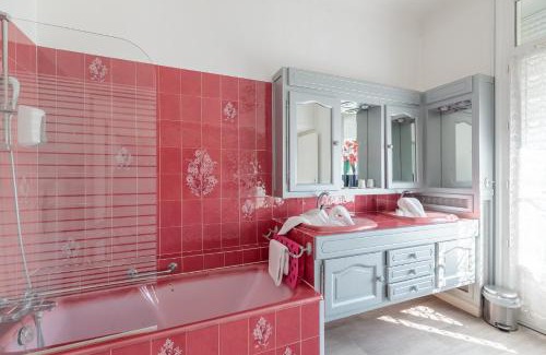 Royan Hotel | Crystal Hotel