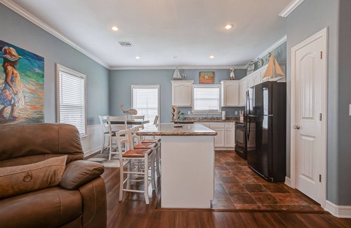 Crystal Beach Casa | Crystal Moon - a 2 bedroom, 2 bath home that sleeps 8.