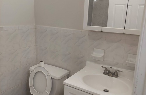 Newark Casa | Crystal Room