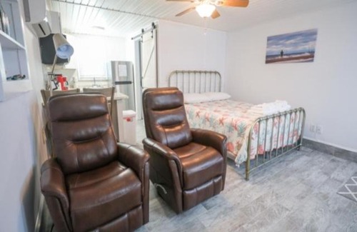 Kure Beach Casa | Crystal Shores Unit 2 - Ocean Front coastal retreat perfect for a beach getaway! villa