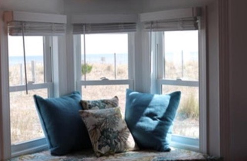 Kure Beach Casa | Crystal Shores Unit 4 - Ocean Front Unit with views of the sand dunes and ocean! steps away from beach! villa