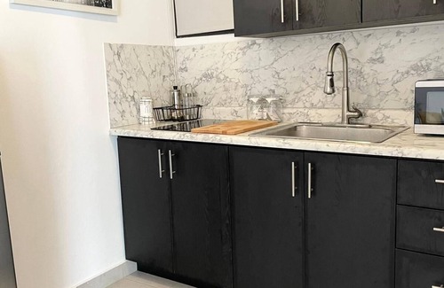 Sagrado Corazon Apartamento | CS4- Impressive Colonial 1BR Apartment w/Private Parking & Open Spaces