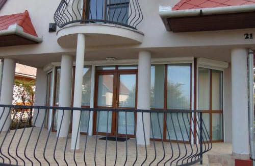 Zsorifurdo Apartamento | CSEVI Apartmanház