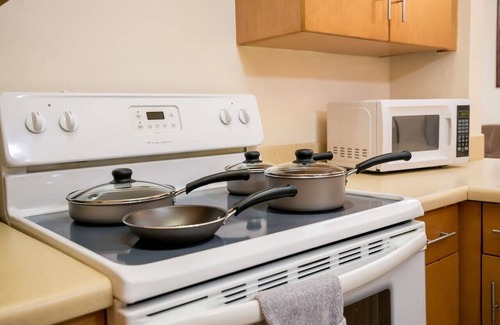 New Kingston Apartamento | CTBH @ Argyle #3 [1-Bedroom w/ Pool]