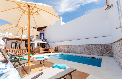 Villanueva de la Concepcion Cabaña | Cubo's Casa El Torcal / piscina privada / alta privacidad