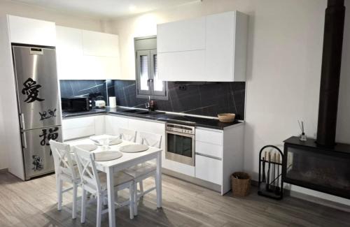 Agia Paraskevi Apartamento | Cube House