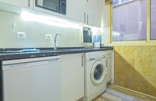 La Merced Apartamento | Cubo's Estudio Malaga Center / centro ciudad / aire acondicionado / wifi gratis