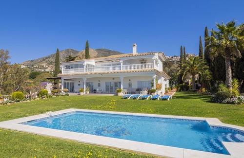 Benalmadena Villa | Cubo's Villa Las Colinas / Piscina privada / wifi / aire acondicionado