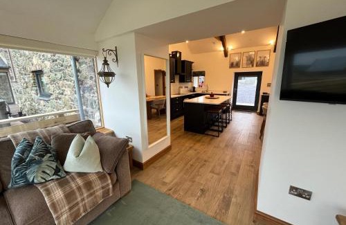 Holyhead Casa | Cuddfan
