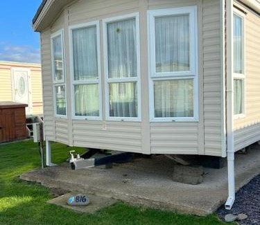 Llanrhystud Casa | Cuddfan