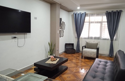 Monay Casa | Cómodo y acogedor departamento en zona exclusiva de Cuenca ideal para turismo
