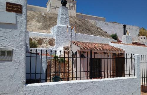 Estacion de Chinchilla Apartamento | Cueva a 10 min de Albacete