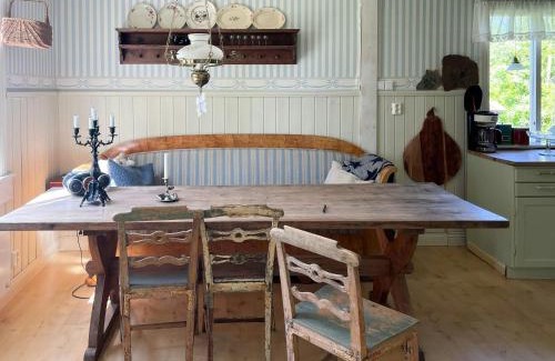 Ostra Amtervik Casa | Cultural Cottage By Lake Fryken In Värmland