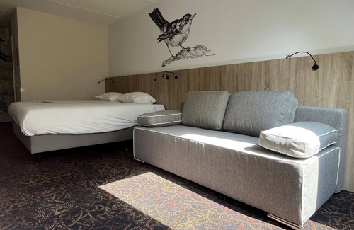 Bruggenmors Hotel | Cultural Getaway w/ Free Parking In Enschede — Walk To Rijksmuseum And Volkspark
