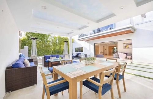 Sherman Oaks Villa | Cumpston Oasis - Modern 2-Story Estate with Pool, Spa and Waterfall