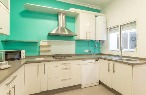Alfalfa Apartamento | Cuna Center Suite by Valcambre