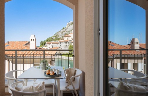 Portopiccolo Apartamento | Cuore del Borgo - Portopiccolo Apartments