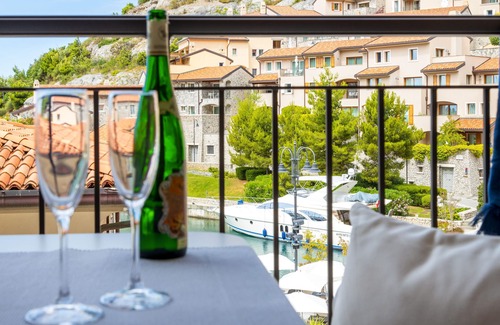 Portopiccolo Apartamento | Cuore del Borgo - Portopiccolo Apartments
