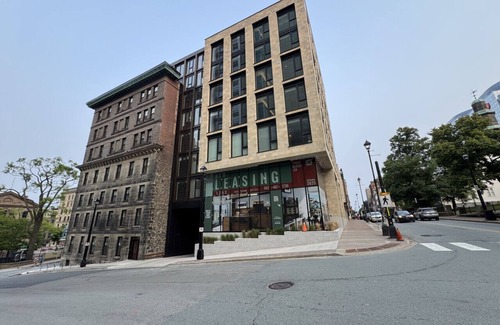 Downtown Halifax Apartamento | Curated 2B/2B DT Halifax