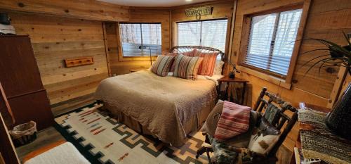 Sundance Casa | Curated Lux Treetop Sundance Ski cabin