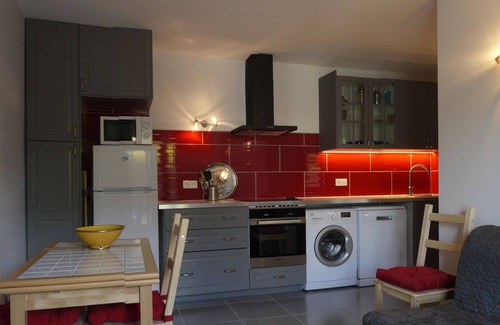 Le Pradal Apartamento | Curar o unas vacaciones con piscina