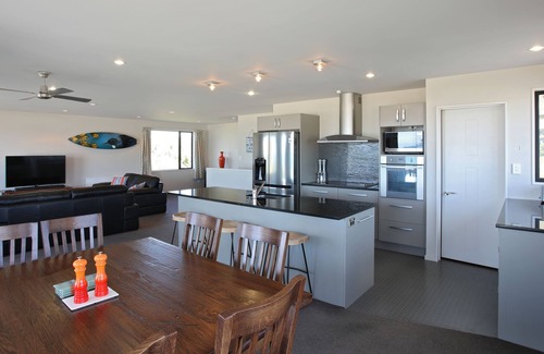 Curio Bay Casa | Curio Bay Salt House Motel